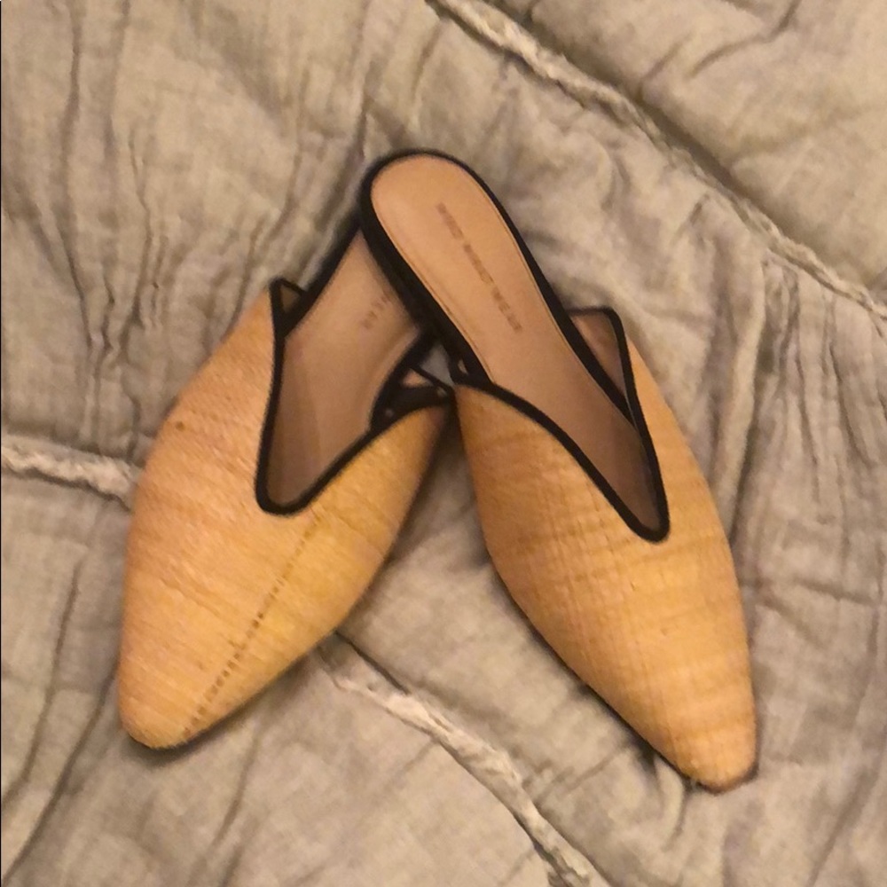 Who what wear slides. Size 7.5